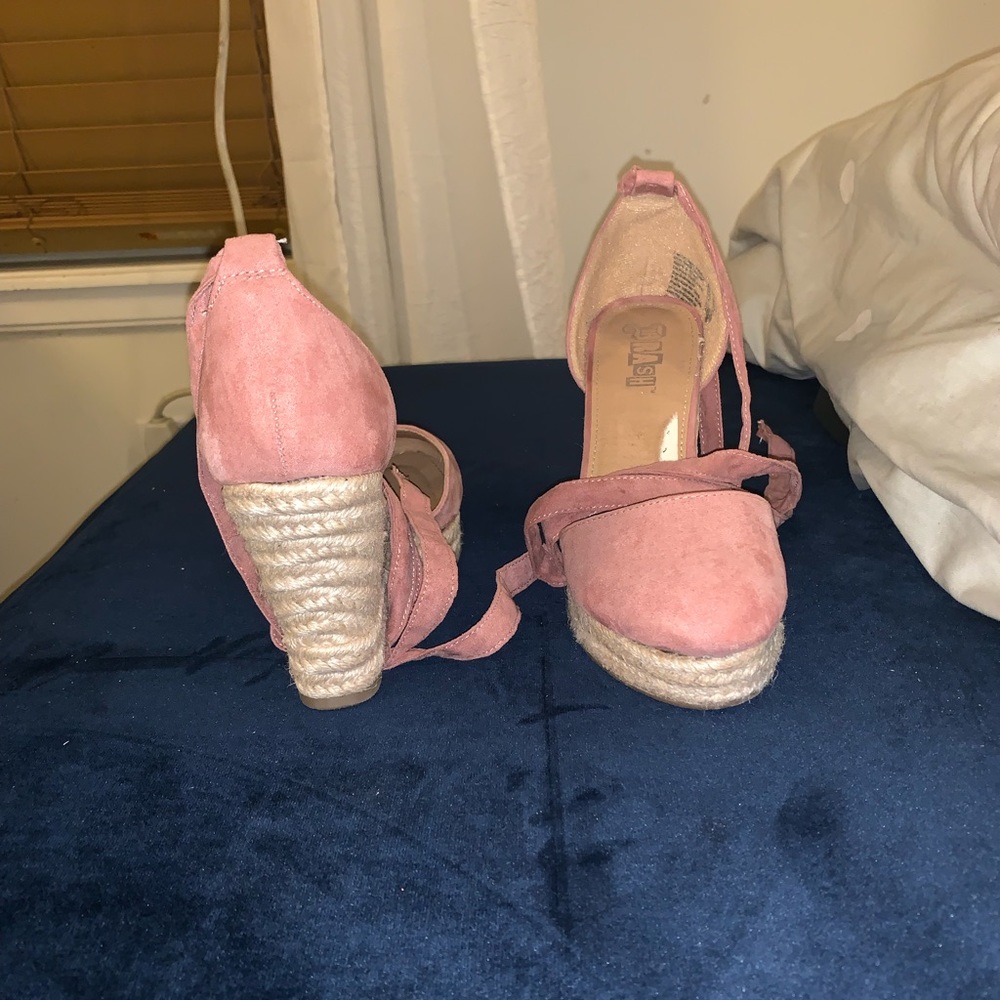 Pink espadrille wedges!